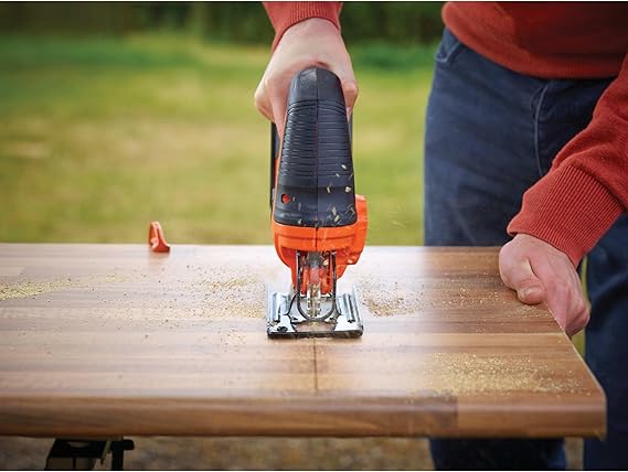 Black+Decker BDCJS18N-XJ 18V Cordless Jigsaw – Portable Electric Wood Cutting Tool for DIY & Professional Use - Image 2