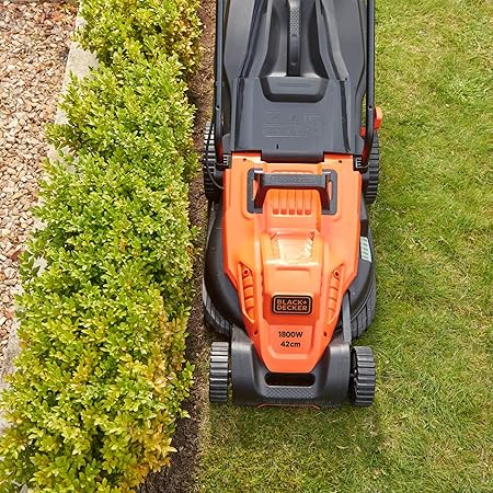 Black + Decker BEMW481ES-GB 42CM 1800W Electric Lawn Mower – Powerful Corded Garden Grass Cutter for Easy Lawn Maintenance - Image 3