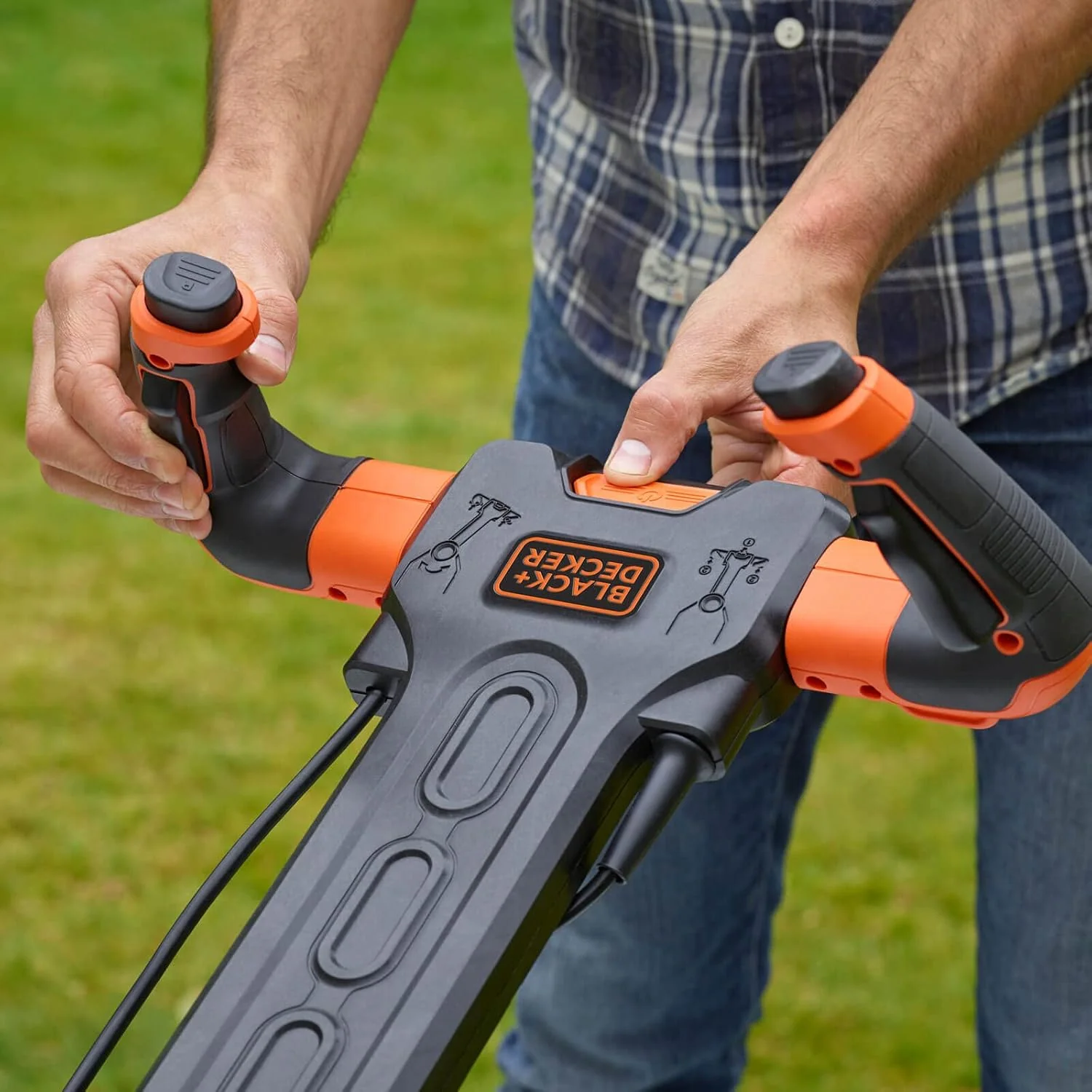 Black + Decker BEMW481ES-GB 42CM 1800W Electric Lawn Mower – Powerful Corded Garden Grass Cutter for Easy Lawn Maintenance - Image 4