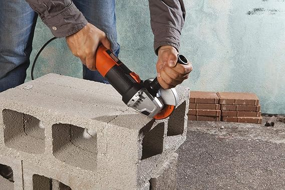 Black+Decker G720P-B5 4.5" 820W Angle Grinder with Discs – Heavy-Duty Power Tool for Cutting & Grinding - Image 3