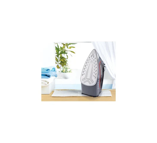 Black & Decker X2050-B5 Steam Iron with Ceramic Soleplate – 2200W - Image 2