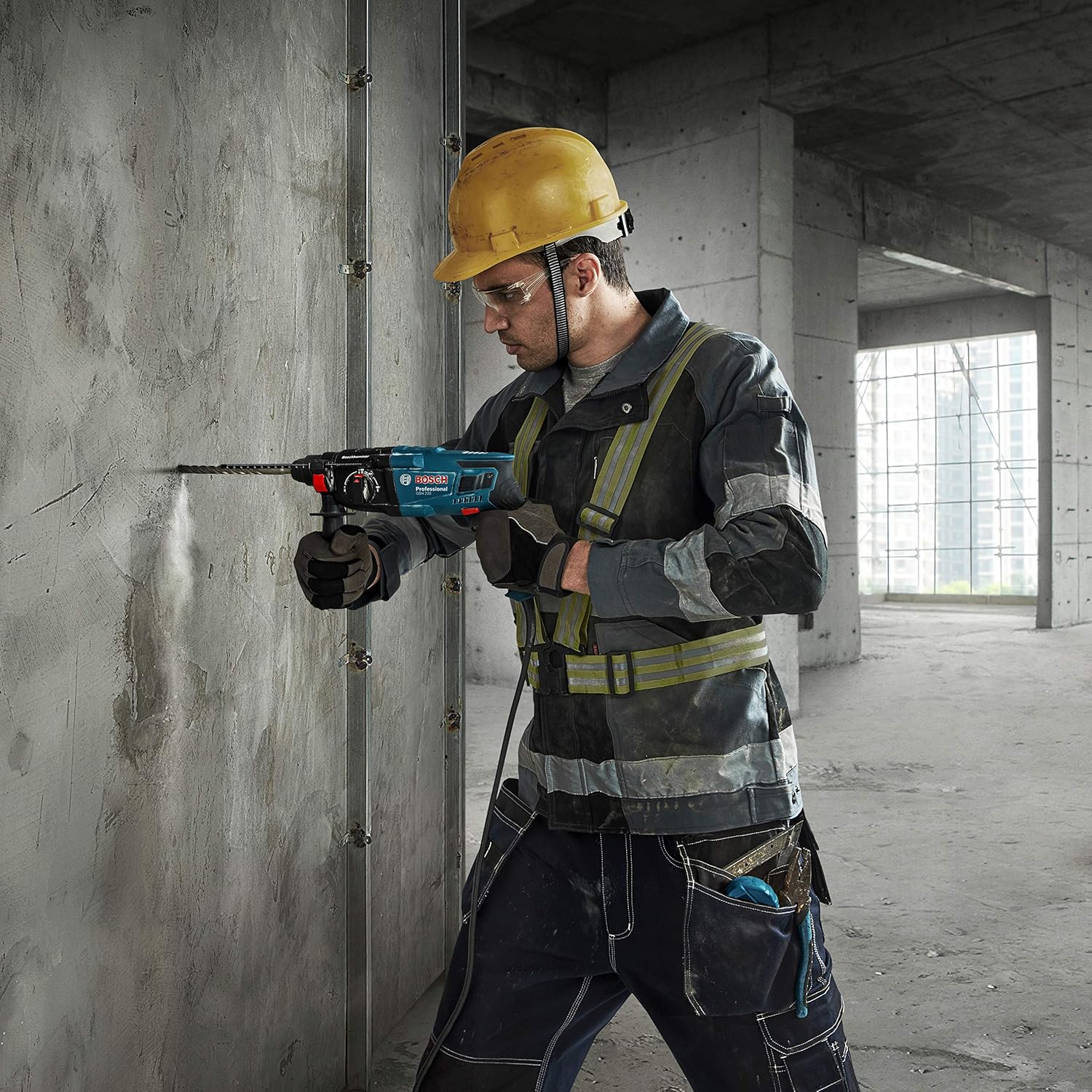Bosch GBH 220 Professional Rotary Hammer - Image 2