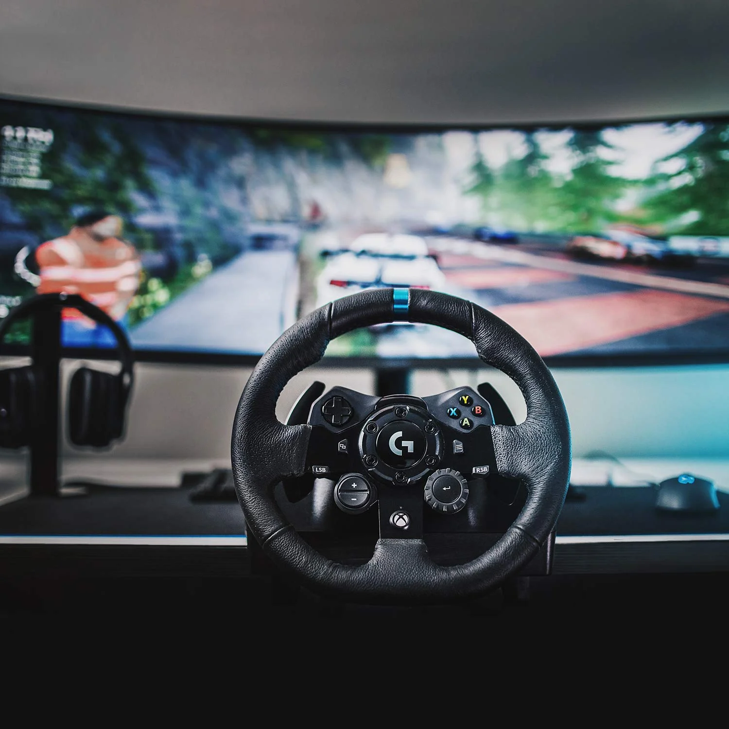 Logitech G923 Racing Wheel and Pedals for PS 5, PS4 and PC ,Trueforce 1000 Hz Force Feedback, Responsive Pedal, Dual Clutch Launch Control, and Genuine Leather Wheel Cover - Image 6