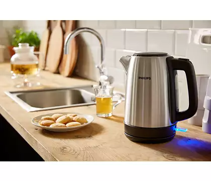 Philips HD9350 1.7 Litres Electric Kettle - Automatic shutdown, 2200W, Micro-mesh filter - Image 4
