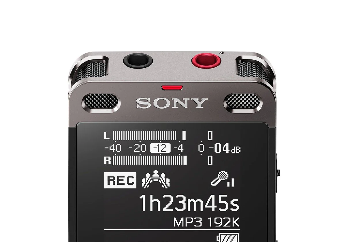 Sony ICD-UX560 Digital Voice Recorder with Built-In USB 4GB - Image 8