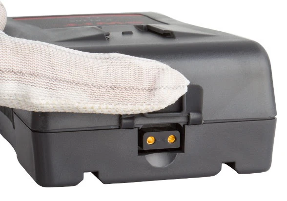 SWIT S-8110S 146Wh V-Mount Battery – Provides reliable high-capacity power for cameras and professional video equipment during extended shooting sessions - Image 2
