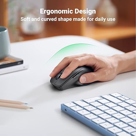 UGREEN  MU101 Ergonomic Wireless Mouse - Image 3