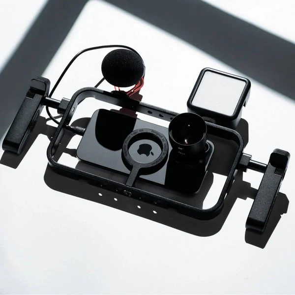 Ulanzi MG-001 Magnetic Phone Cage – Secure phone mounting cage designed for stable shooting and improved handheld video recording - Image 2