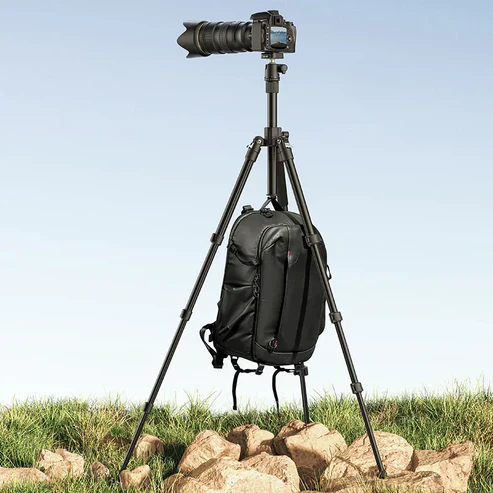Ulanzi TT53 Traveler-Uka Tripod – Lightweight and portable tripod designed for stable camera support and smooth shooting in travel and outdoor use - Image 3